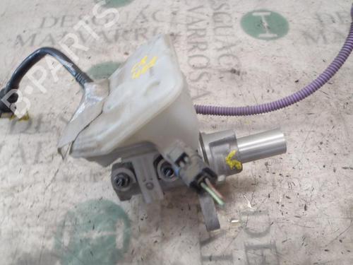 Used Brake master cylinder PEUGEOT 308 I (4A_, 4C_) 1.6 HDi (109 hp) 3824718