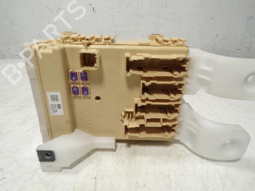 Used Fuse box Fuse box TOYOTA RAV 4 IV (_A4_) 2.5 Hybrid (AVA42_) (155 hp) 10485967 10485967