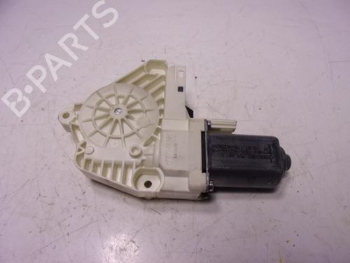 Used Left front window motor Left front window motor AUDI A1 (8X1, 8XK) 1.0 TFSI (95 hp) 15835870 15835870