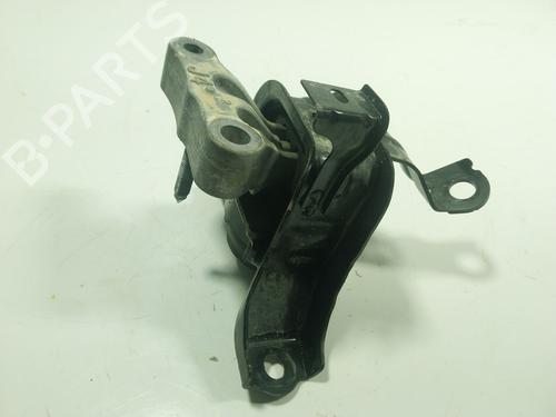 Used Engine mount Engine mount TOYOTA YARIS (_P21_, _PA1_, _PH1_) 1.5 (MXPA11) (125 hp) 24575375 24575375