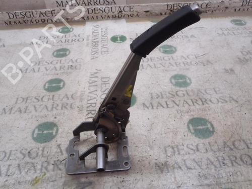 Used Hand brake Hand brake VOLVO V50 (545) 2.4 (170 hp) 8770571 8770571