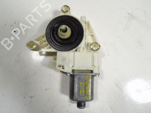 Used Left front window motor Left front window motor MERCEDES-BENZ E-CLASS (W212) E 220 CDI / BlueTEC (212.001, 212.002) (170 hp) 7099969 7099969