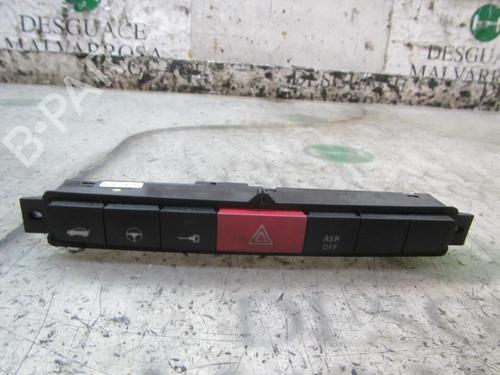 Used Warning switch FIAT GRANDE PUNTO (199_) 1.4 16V (199BXG1B, 199AXG1B) (95 hp) 3844538