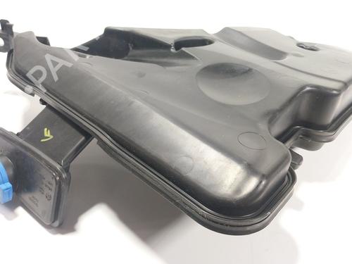 windscreen-washer-tank-bmw-5-g30-f90-2016-30358812 main image