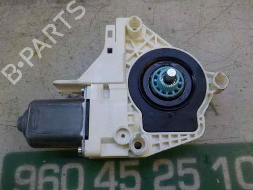 Used Left front window motor Left front window motor SKODA YETI (5L) 2.0 TDI (140 hp) 6082698 6082698