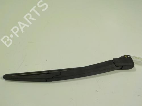 Used Rear windshield wiper arm Rear windshield wiper arm 15136338 15136338