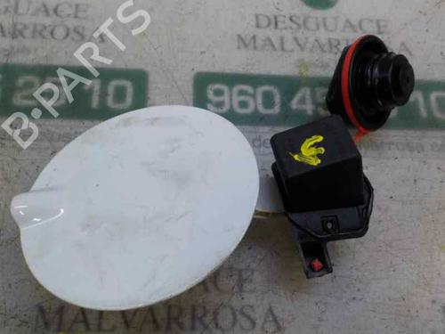 Used Fuel flap OPEL CORSA E (X15) [2014-2025]  6151195