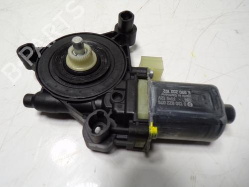 Used Right front window motor Right front window motor SEAT LEON (KL1, KLG) 1.0 TSI (110 hp) 10921717 10921717