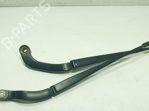 front-windshield-wiper-arm-dacia-spring-2020-27872952 main image