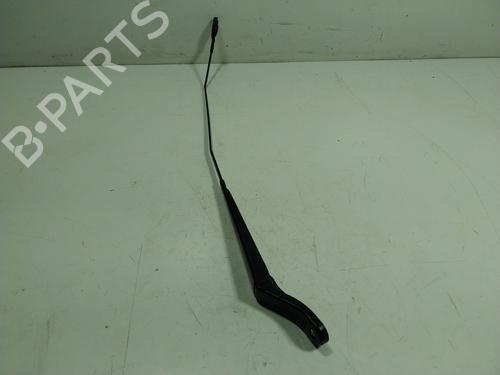 Used Front windshield wiper arm RENAULT ZOE (BFM_) ZOE (58 hp) 17992757