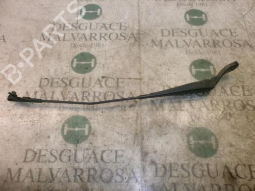Used Front windshield wiper arm PEUGEOT 207 (WA_, WC_) 1.6 HDi (90 hp) 3801123