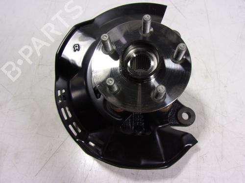 Used Right front steering knuckle TOYOTA YARIS (_P21_, _PA1_, _PH1_) 1.5 Hybrid (MXPH11) (92 hp) 16782911