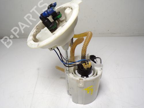 Used Fuel pump BMW 2 Coupe (F22, F87) 218 d (143 hp) 13522566
