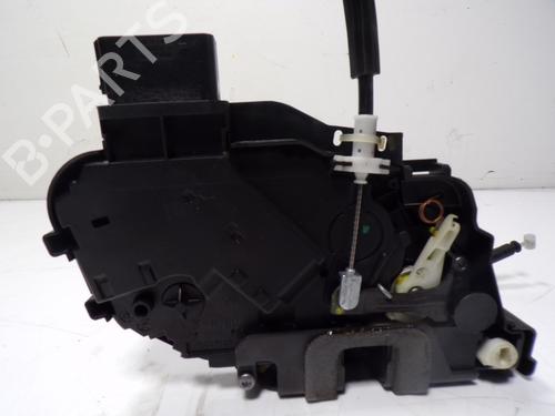 Rear right lock LAND ROVER DISCOVERY III (L319) 2.7 TD 4x4 | BP13299409C99