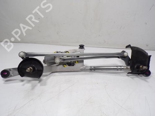 Used Front wiper motor TOYOTA YARIS (_P21_, _PA1_, _PH1_) 1.5 Hybrid (MXPH11) (92 hp) 11193732