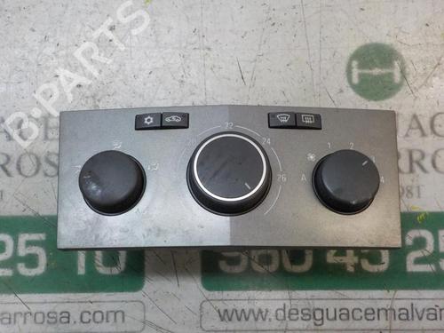 AC Styreenhet / Manøvreringsenhet OPEL ASTRA H (A04) [2004-2014]  3874491