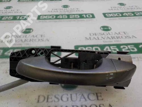 Used Front left exterior door handle Front left exterior door handle VW GOLF VII (5G1, BQ1, BE1, BE2) 1.6 TDI (110 hp) 6301602 6301602
