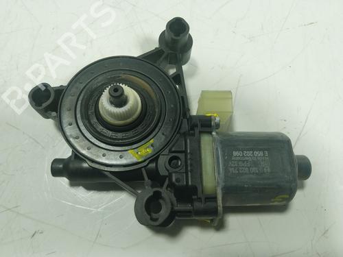 front-right-window-mechanism-vw-golf-viii-cd1-da1-5q0959802a-5q0959802a-2019-17446390 main image