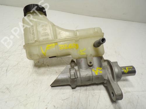 Used Brake master cylinder Brake master cylinder RENAULT MEGANE IV Hatchback (B9A/M/N_) 1.2 TCe 130 (B9MR) (130 hp) 11189776 11189776