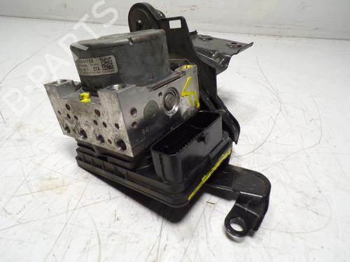 Used ABS pump SEAT LEON (5F1) 1.6 TDI (115 hp) 13208733