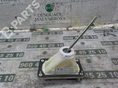 manual-gearbox-selector-dacia-sandero-16-bs0d-bs0b-bs0f-bs0h-8200869036-2008-7411497 main image