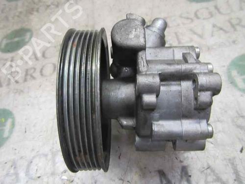 Used Steering pump Steering pump FIAT DOBLO Cargo (263_) 1.6 D Multijet (263WXD1B, 263WXR1B, 263WXX1B, 263ZXD1B,... (105 hp) 4011945 4011945