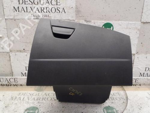 Used Glove box FORD FOCUS III 1.6 TDCi (95 hp) 3817085