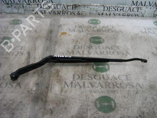 Used Front windshield wiper arm Front windshield wiper arm TOYOTA CARINA E VI (_T19_) 2.0 D (CT190) (73 hp) 3756038 3756038
