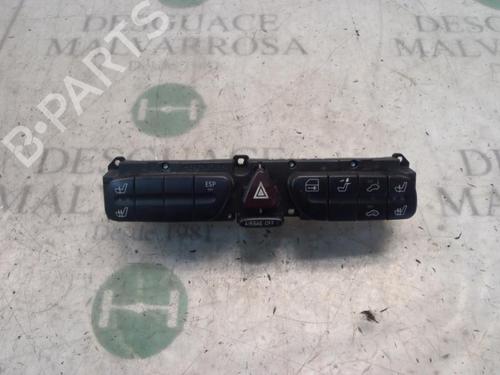 Used Warning switch Warning switch MERCEDES-BENZ C-CLASS (W203) C 220 CDI (203.006) (136 hp) 3806585 3806585