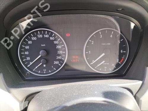 Instrument cluster BMW 3 (E90) 320 i | BP10698046C47 