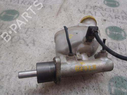 Used Brake master cylinder Brake master cylinder FIAT PANDA (169_) 1.3 D Multijet (169.AXC1A) (70 hp) 3819678 3819678