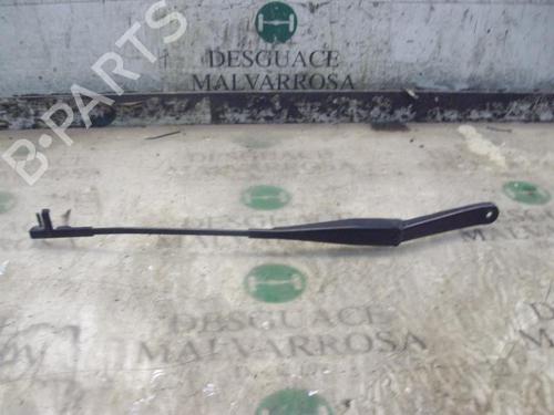 Used Front windshield wiper arm FORD FOCUS II Turnier (DA_, FFS, DS) [2004-2012]  3757941