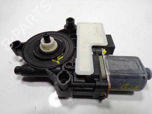 Used Right rear window motor Right rear window motor CUPRA LEON Sportstourer (KL8, KU8, KUD) [2020-2026] 13450306 13450306