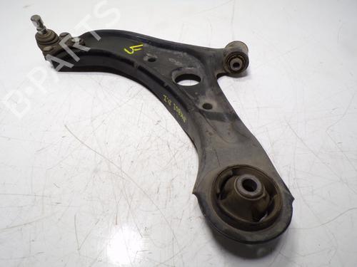 Used Left front suspension arm HYUNDAI TUCSON (TL, TLE) 2.0 CRDi (136 hp) 13938224