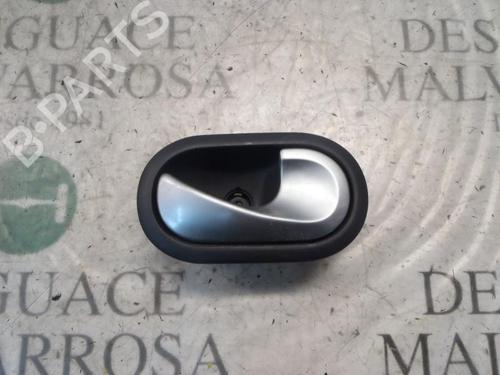 Used Front right interior door handle Front right interior door handle RENAULT CLIO III (BR0/1, CR0/1) 1.2 16V (BR0P, CR0P) (101 hp) 3807664 3807664
