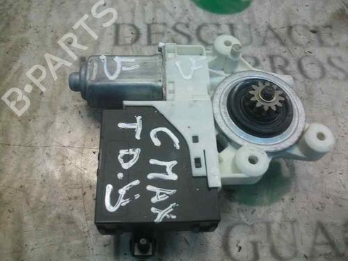 Used Right rear window motor Right rear window motor FORD FOCUS C-MAX (DM2) 1.6 TDCi (109 hp) 3774783 3774783
