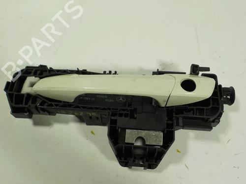 Used Front left exterior door handle MERCEDES-BENZ CLA Coupe (C117) CLA 200 CDI / d (117.308) (136 hp) 13507479