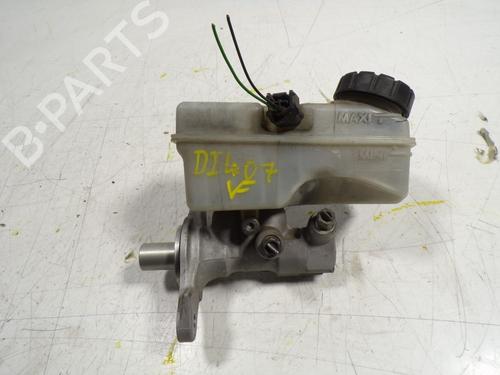 Used Brake master cylinder Brake master cylinder RENAULT CLIO IV (BH_) 1.5 dCi 75 (75 hp) 8882139 8882139