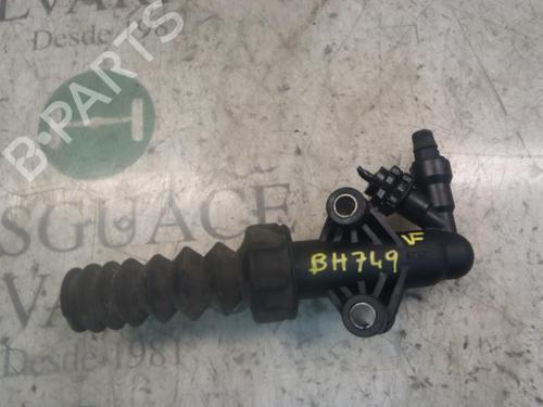 Used Clutch slave cylinder Clutch slave cylinder CITROËN C2 (JM_) [2003-2017] 14268137 14268137