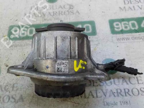 Used Engine mount MERCEDES-BENZ S-CLASS (W222, V222, X222) S 350 BlueTEC / d (222.132, 222.032, 222.123) (258 hp) 9083048