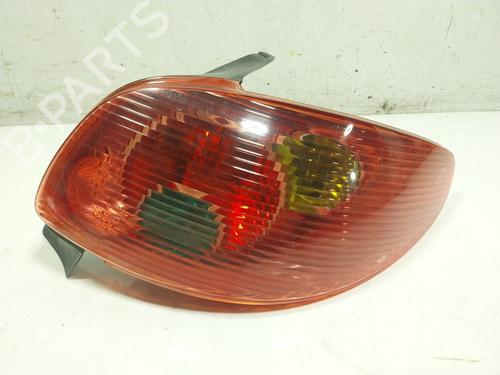 Piloto trasero derecho PEUGEOT 206 Hatchback (2A/C) 1.4 HDi eco 70 (68 hp) 30747927