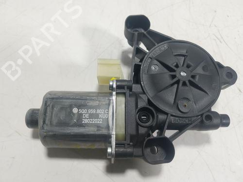 Left front window motor AUDI Q3 (F3B) 35 TDI | BP25129278E21 - Image 2