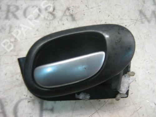 Used Front right interior door handle Front right interior door handle PEUGEOT 206 Hatchback (2A/C) 2.0 HDI 90 (90 hp) 3761063 3761063