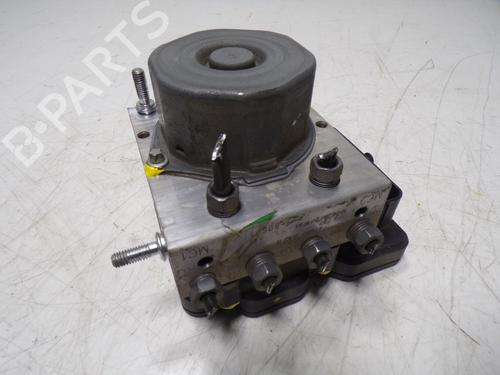 Used ABS pump ABS pump RENAULT CLIO IV (BH_) [2012-2021] 15067358 15067358