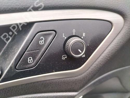 - Image 4