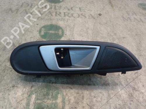 Høyre foran invendig håndtak FORD FIESTA VI (CB1, CCN) 1.4 TDCi (70 hp) 3814717