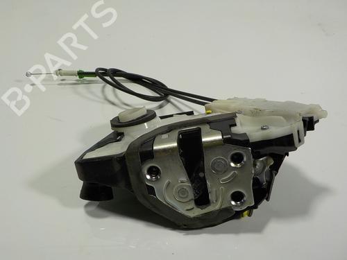 Used Front left lock TOYOTA YARIS (_P13_) 1.0 (KSP130_, KSP130) (69 hp) 15398089
