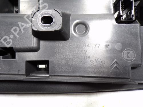 Interior roof light CITROËN DS5 2.0 HDi 165 | BP7412822I8