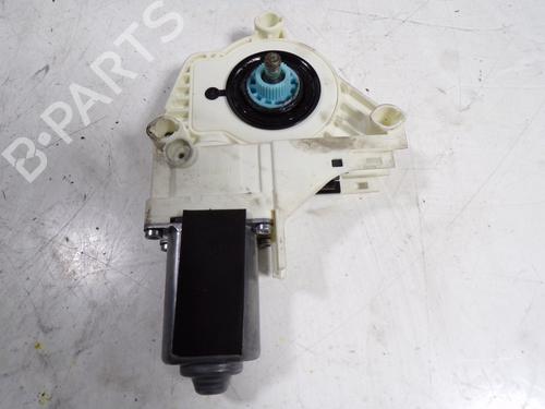 Used Right front window motor Right front window motor AUDI A5 (8T3) 2.0 TFSI (211 hp) 8237672 8237672