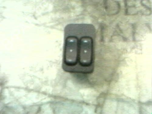 Used Right front window switch Right front window switch OPEL ASTRA G Saloon (T98) [1998-2009] 3739290 3739290
